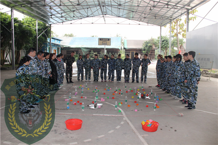 香港珈藍(lán)集團(tuán)26人到黃埔軍事訓(xùn)練營進(jìn)行軍事拓展