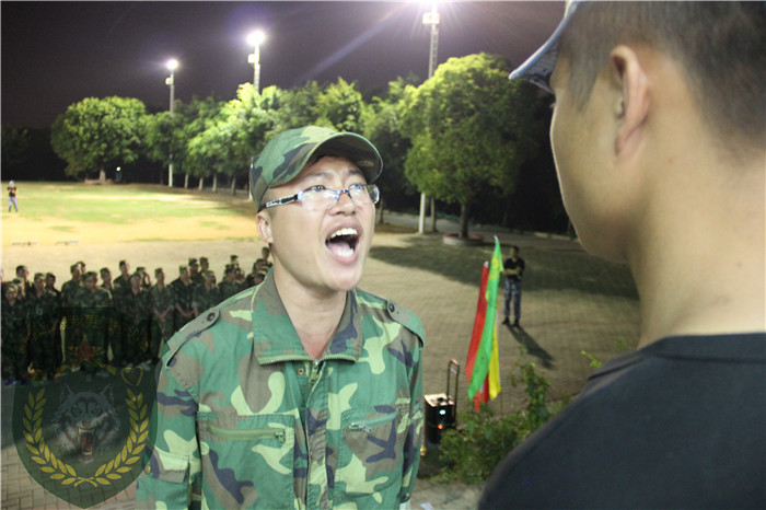 廣州喜洋洋便利店有限公司128人到黃埔軍校青少年訓練基地進行魔鬼訓練