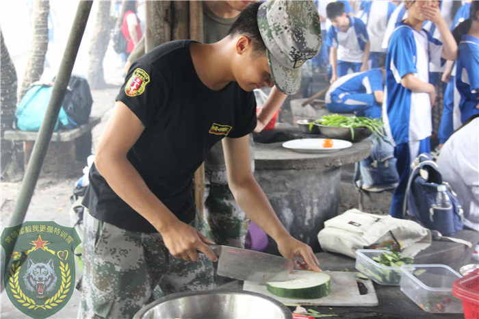 港灣中學(xué)(初二級(jí))黃埔軍校青少年訓(xùn)練基地素質(zhì)教育一天
